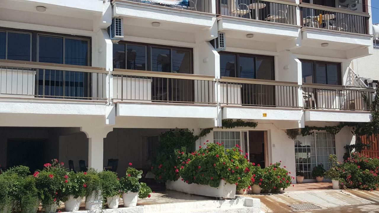 Manoli Apartments Айя Напа Екстериор снимка