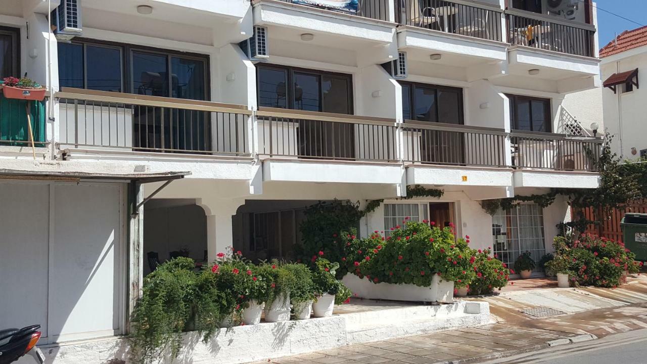 Manoli Apartments Айя Напа Екстериор снимка